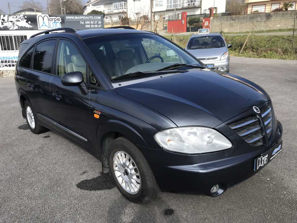 Imagen SSANGYONG Rodius 2.7xdi 4wd Aut. 4WD aut.