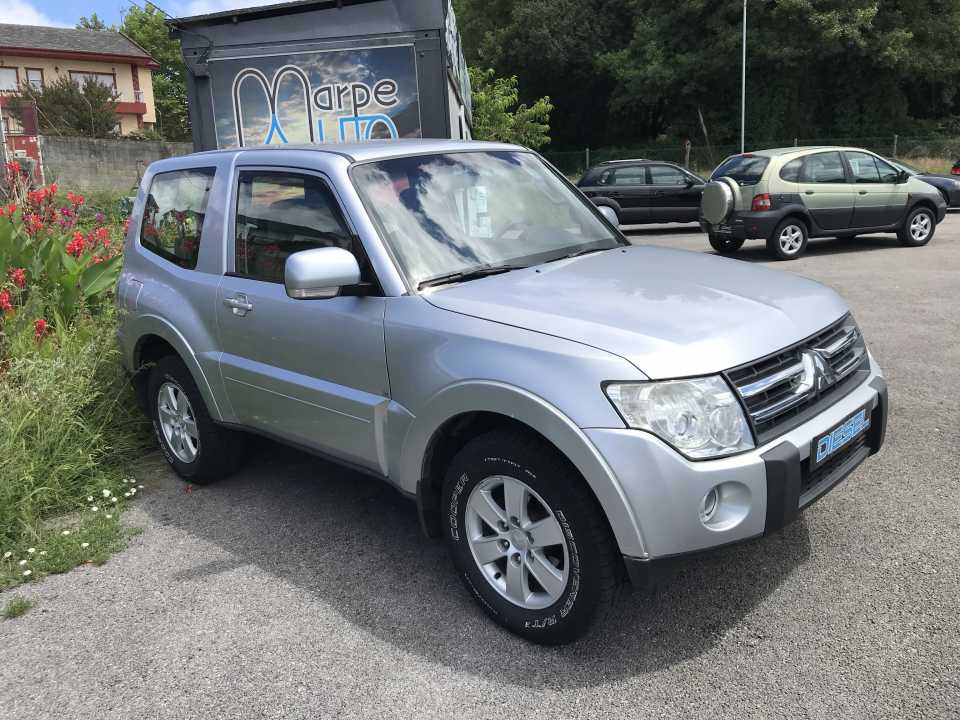Imagen MITSUBISHI Montero 3.2 did 160cv edicion dakar