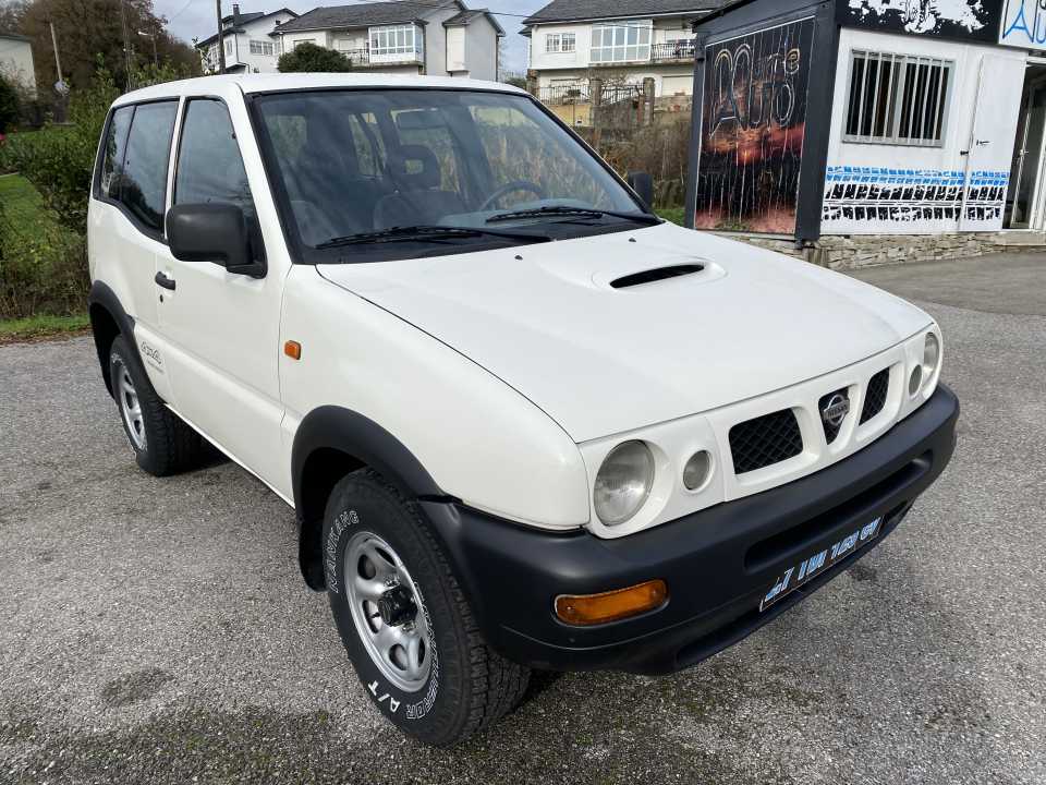 Imagen NISSAN Terrano II 2.7tdi corto