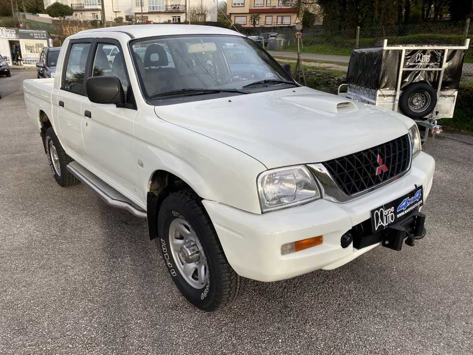 Imagen MITSUBISHI L200 2.5td 4x4