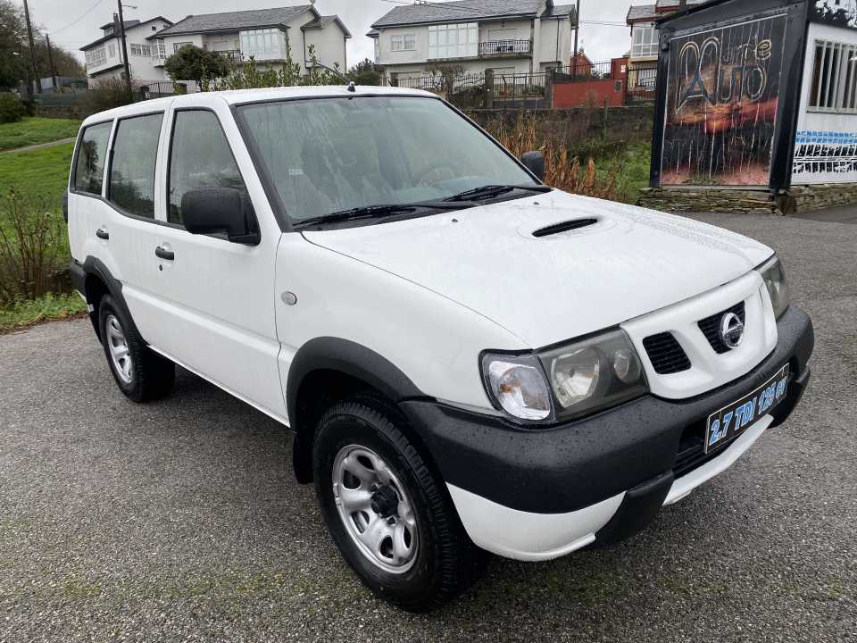 Imagen NISSAN Terrano II 2.7tdi 5p