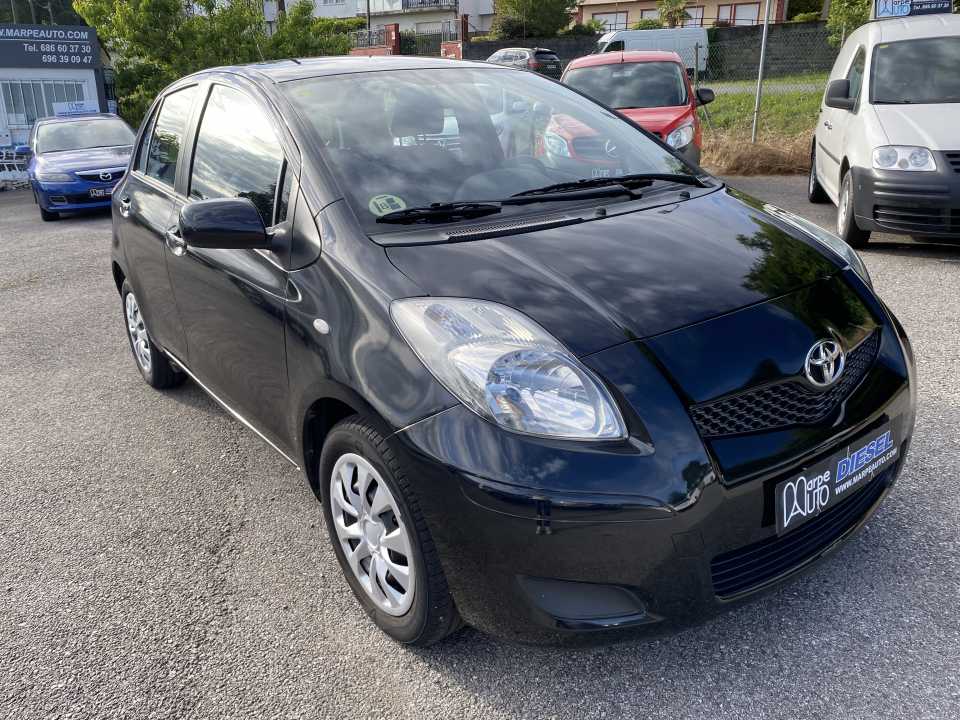 Imagen TOYOTA Yaris 1.4D-4d 5p