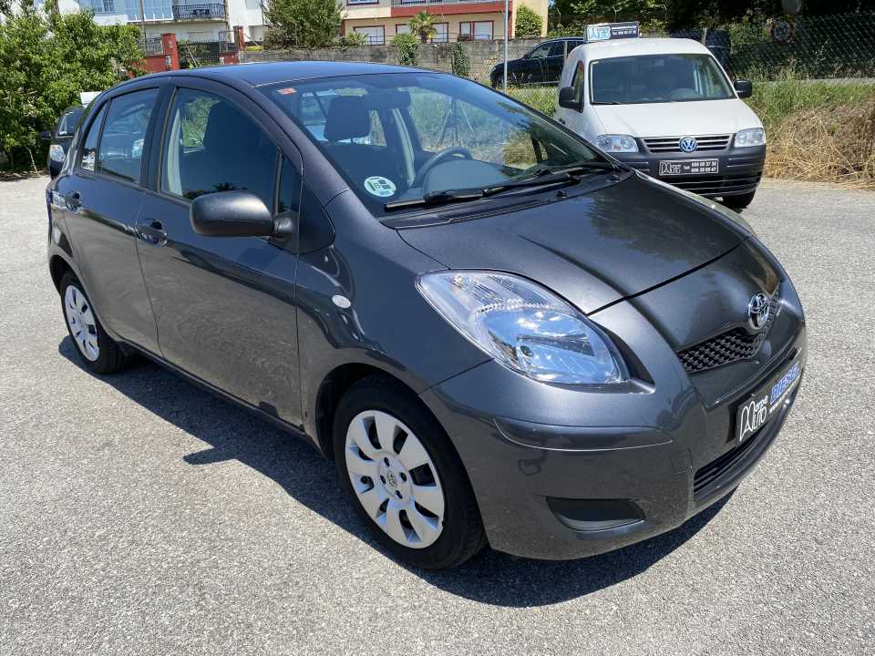 Imagen TOYOTA Yaris 1.4D-4d 5p