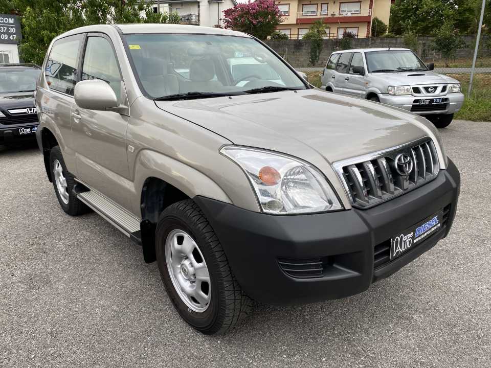 Imagen TOYOTA Land Cruiser 3.0d4d corto